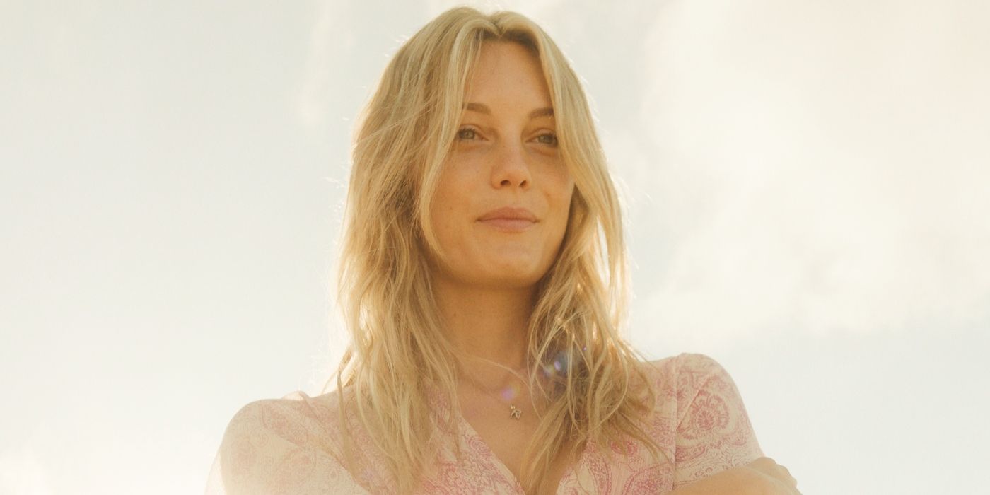 Leila George as young Catherine on the beach in Disclaimer