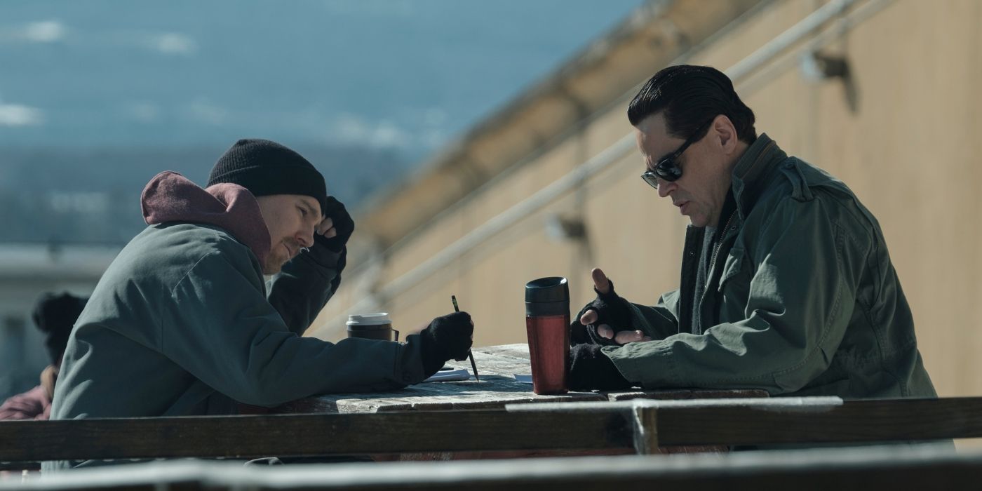 Benicio Del Toro y Paul Dano examinan un mapa en 