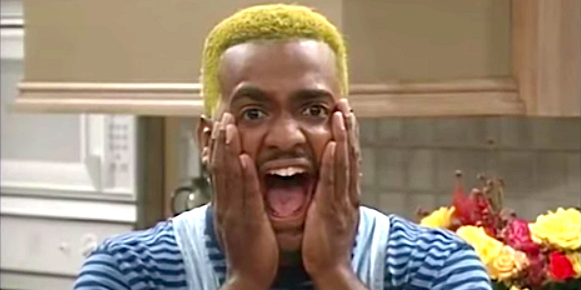 Carlton Banks (Alfonso Ribeiro) dressed as Macaulay Culkin, reenacting Home Alone&rsquo;s Kevin McCallister&rsquo;s movie cover scream.