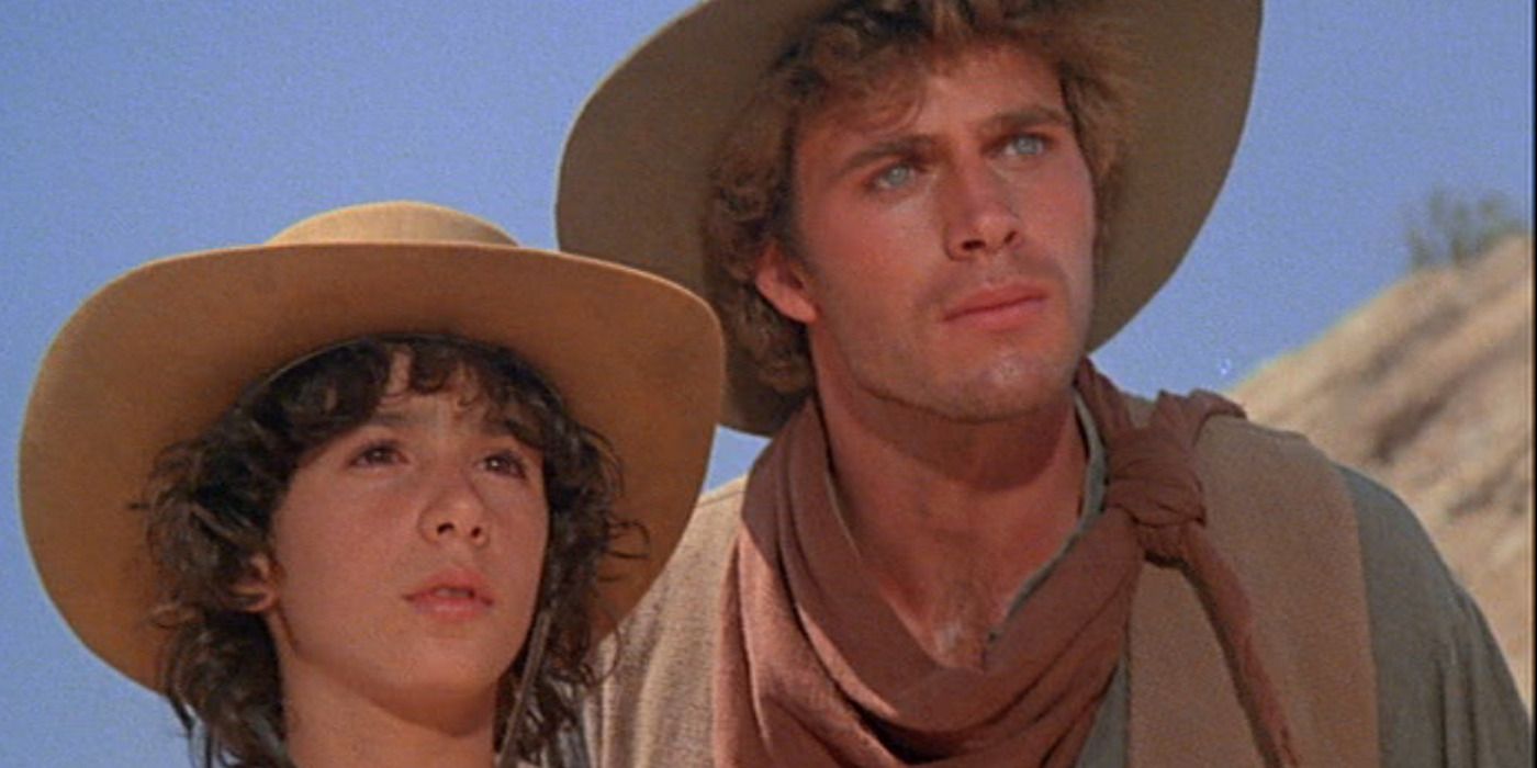 Jon-Erik Hexum and Meeno Peluce in 'Voyagers!' (1982)