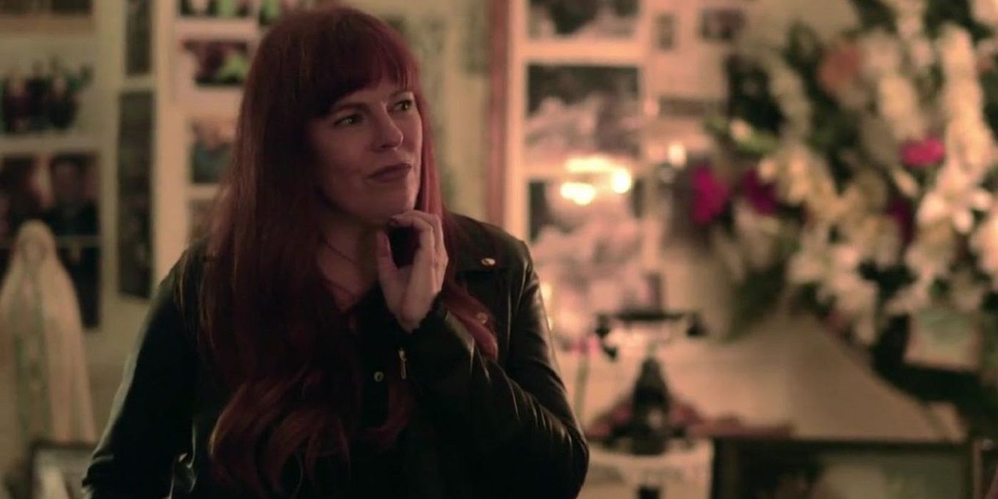 Amy Bruni during an episode of &lsquo;Kindred Spirits&rsquo;