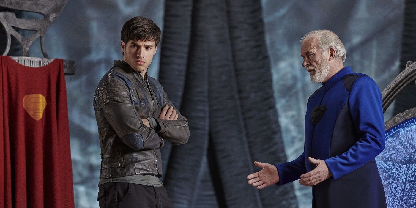 Cameron Cuffe as Seg-El and Ian McElhinney as Van-El in 'Krypton'