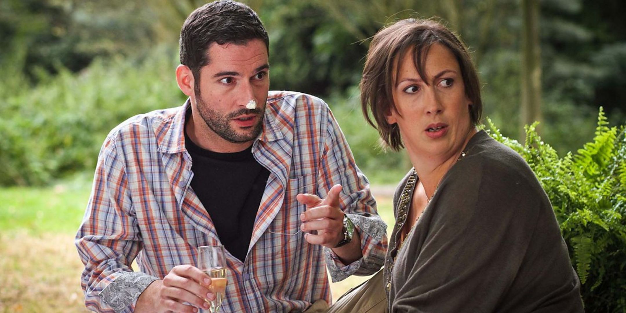 Miranda Hart as Miranda and Tom Ellis as Gary in Miranda
