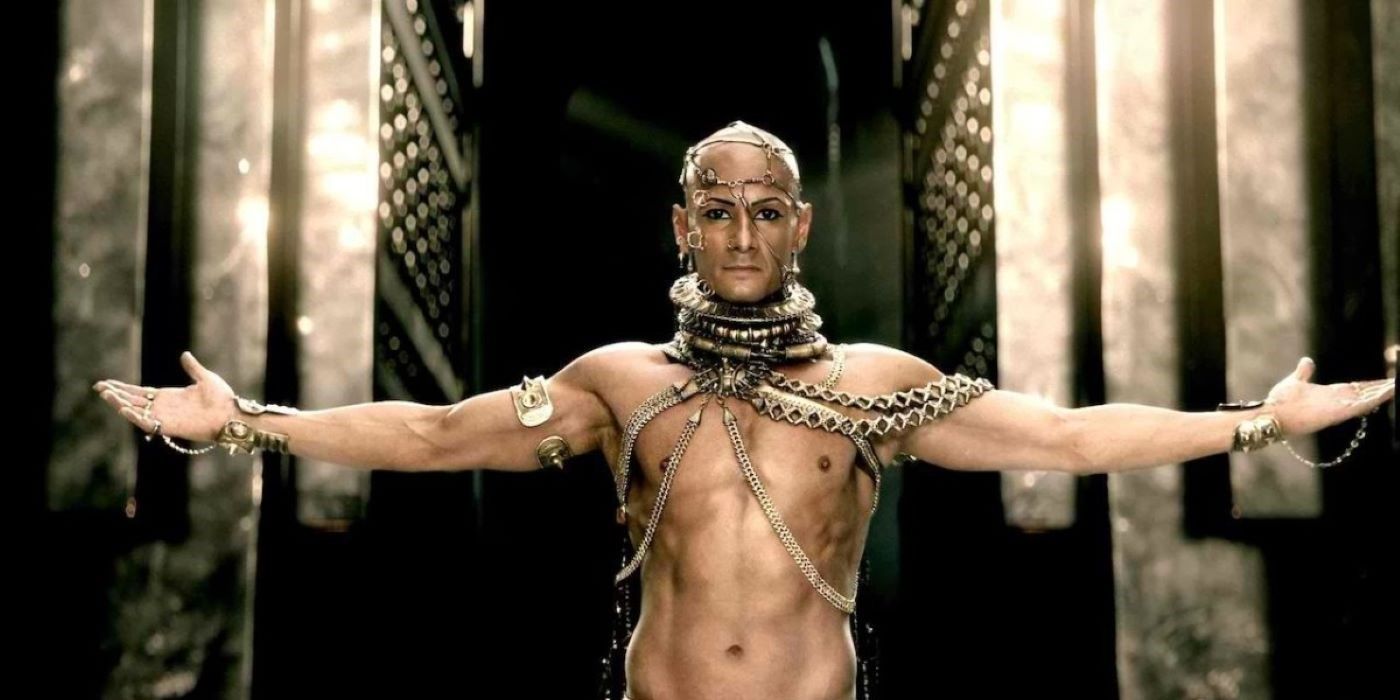 Rodrigo Santoro as Xerxes spreading his arms in 300