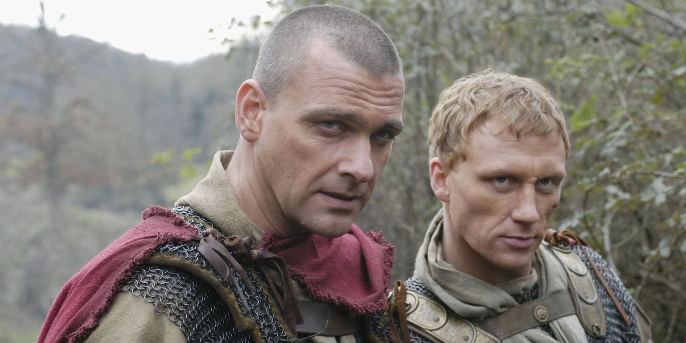 Two Roman soldiers stand alongside together in 'Rome' (2005-2007).