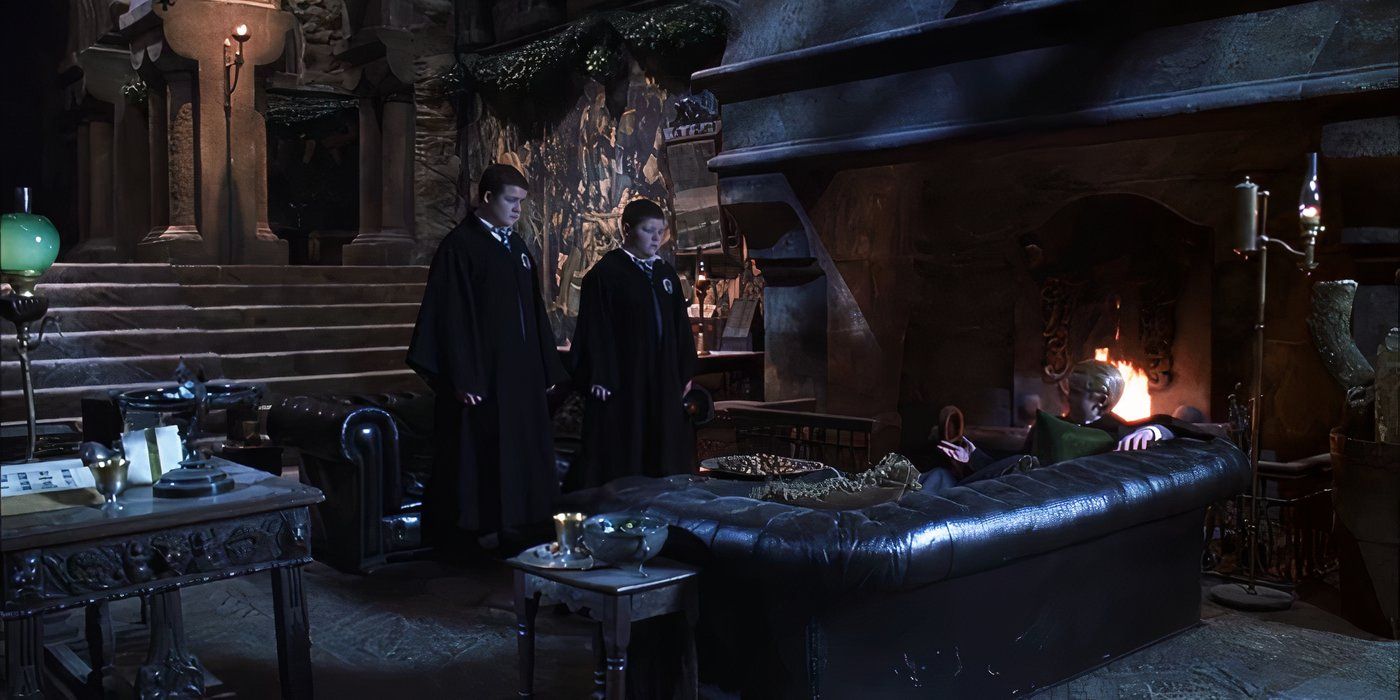 Harry and Ron (disguised as Crabbe and Goyle) and Malfoy in the Slytherin Common room in 'Harry Potter and the Chamber of Secrets' 