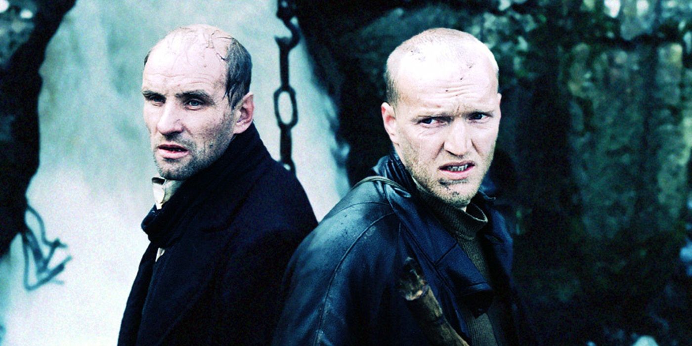 Anatoliy Solonitsyn as Writer and Aleksandr Kaydanovskiy as Stalker in Stalker