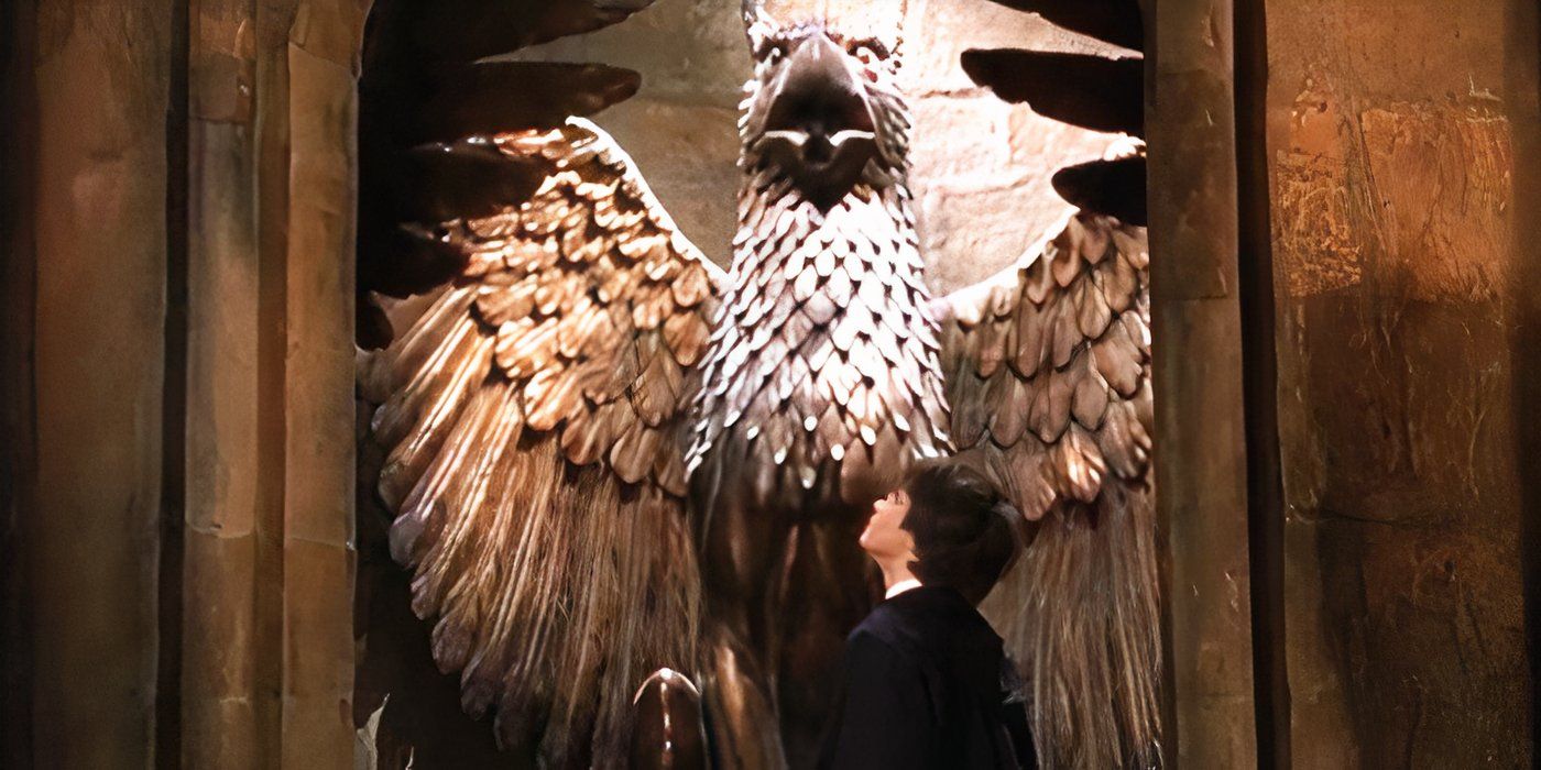 Harry stands in front of Dumbledore's office door in 'Harry Potter and the Chamber of Secrets' 