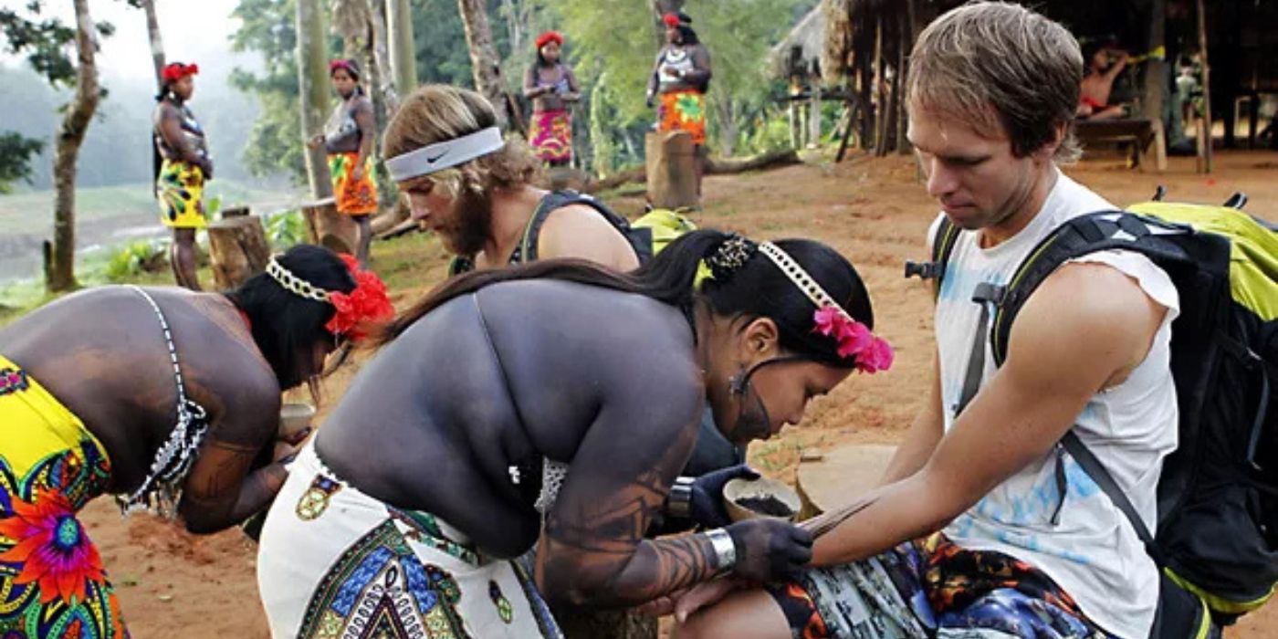 Contestants get tattooed in Panama on 'The Amazing Race.'