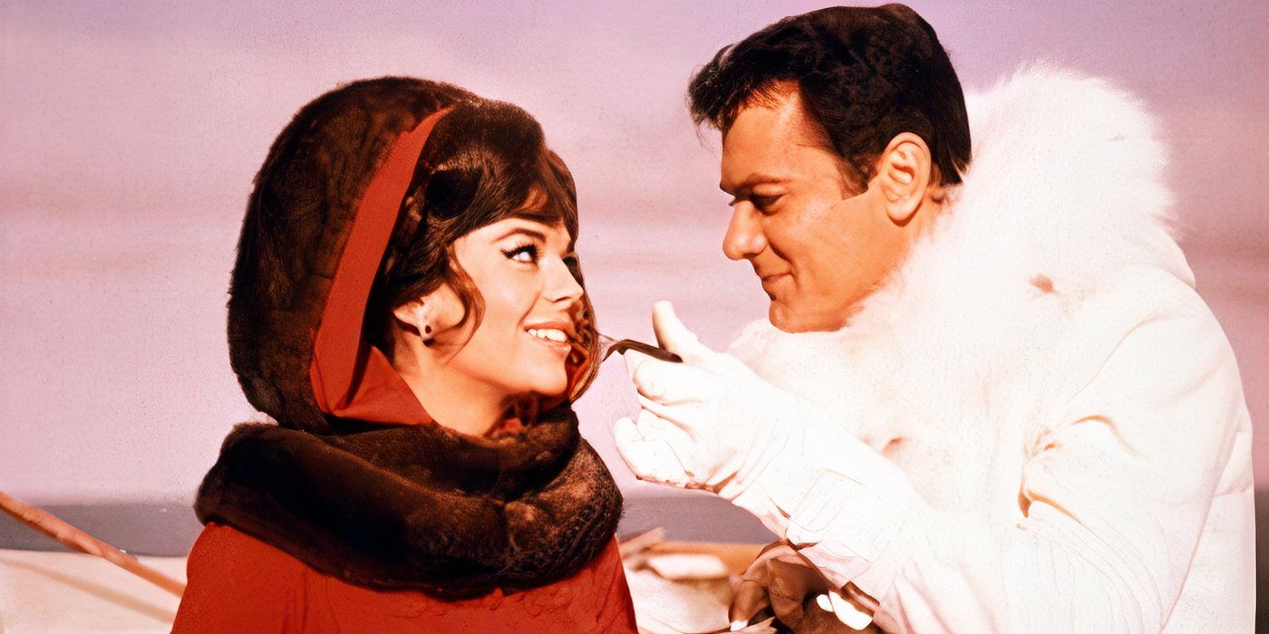 Natalie Wod and Tony Curtis looking at each other in The Great Race