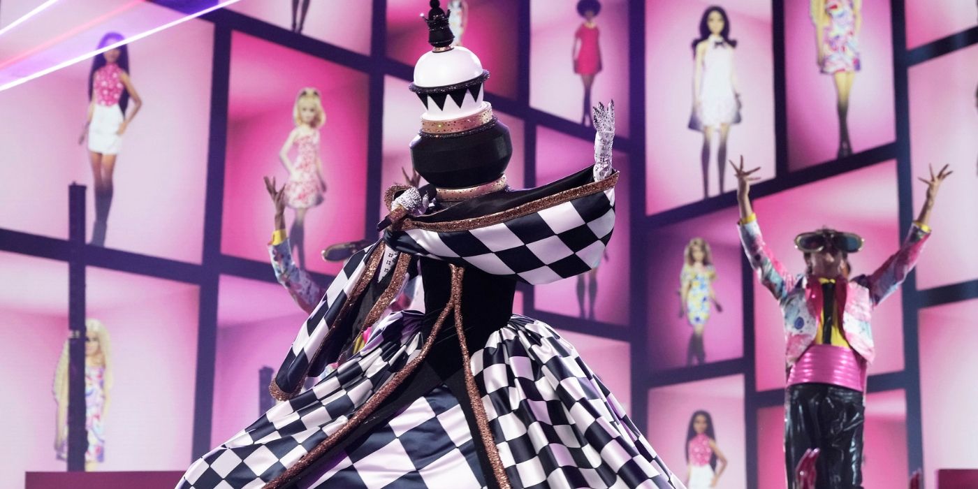 Chess Piece dazzles on 'The Masked Singer' Barbie Night.