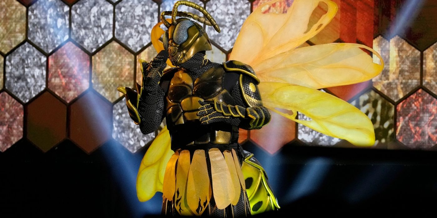 Wasp actúa en la Noche de Barbie en la temporada 12 de 'The Masked Singer'.