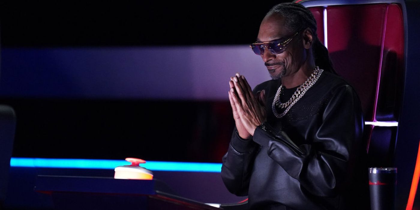 Snoop Dogg gives prayer hands on 'The Voice' Season 26.