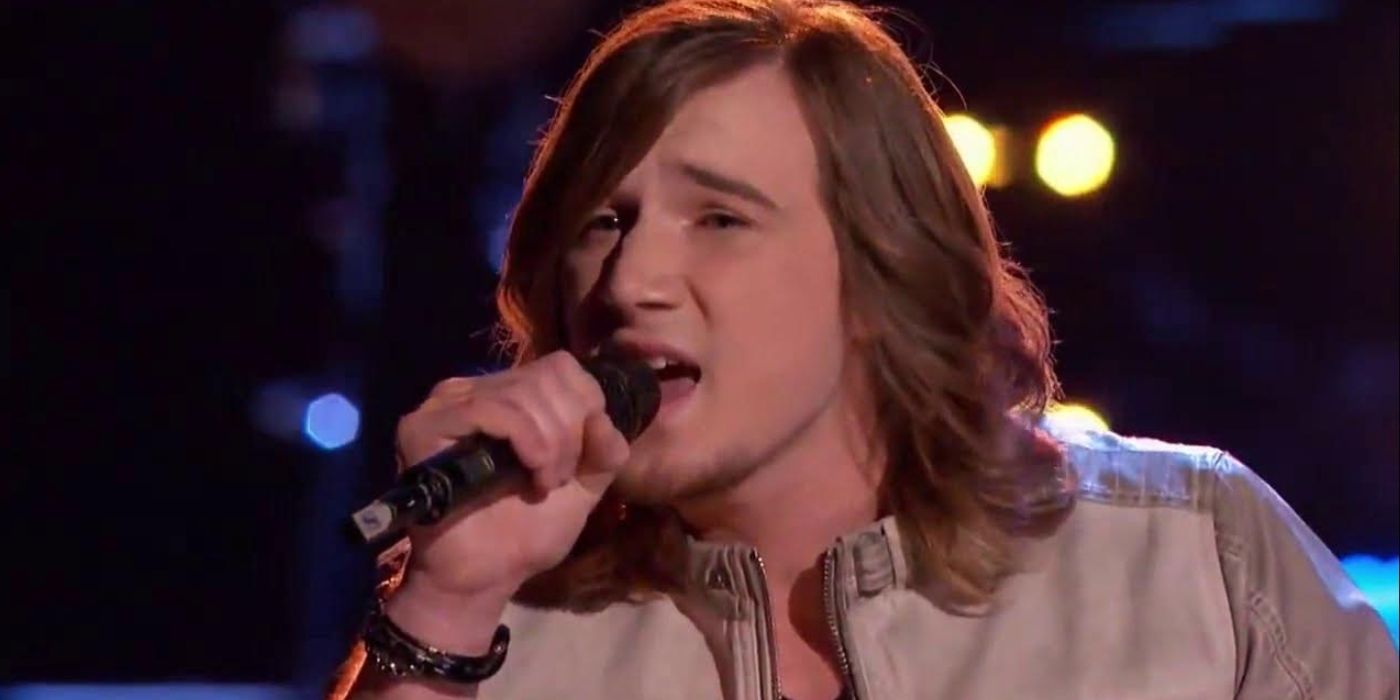 Morgan Wallen performs on Season 6 of 'The Voice.'