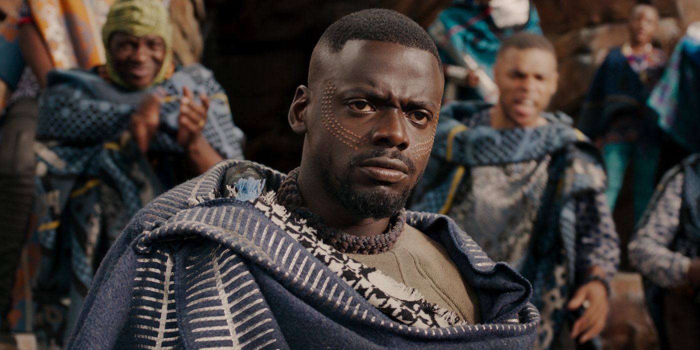Daniel Kaluuya as W&rsquo;Kabi looking at someone standing in a crowd in Black Panther.