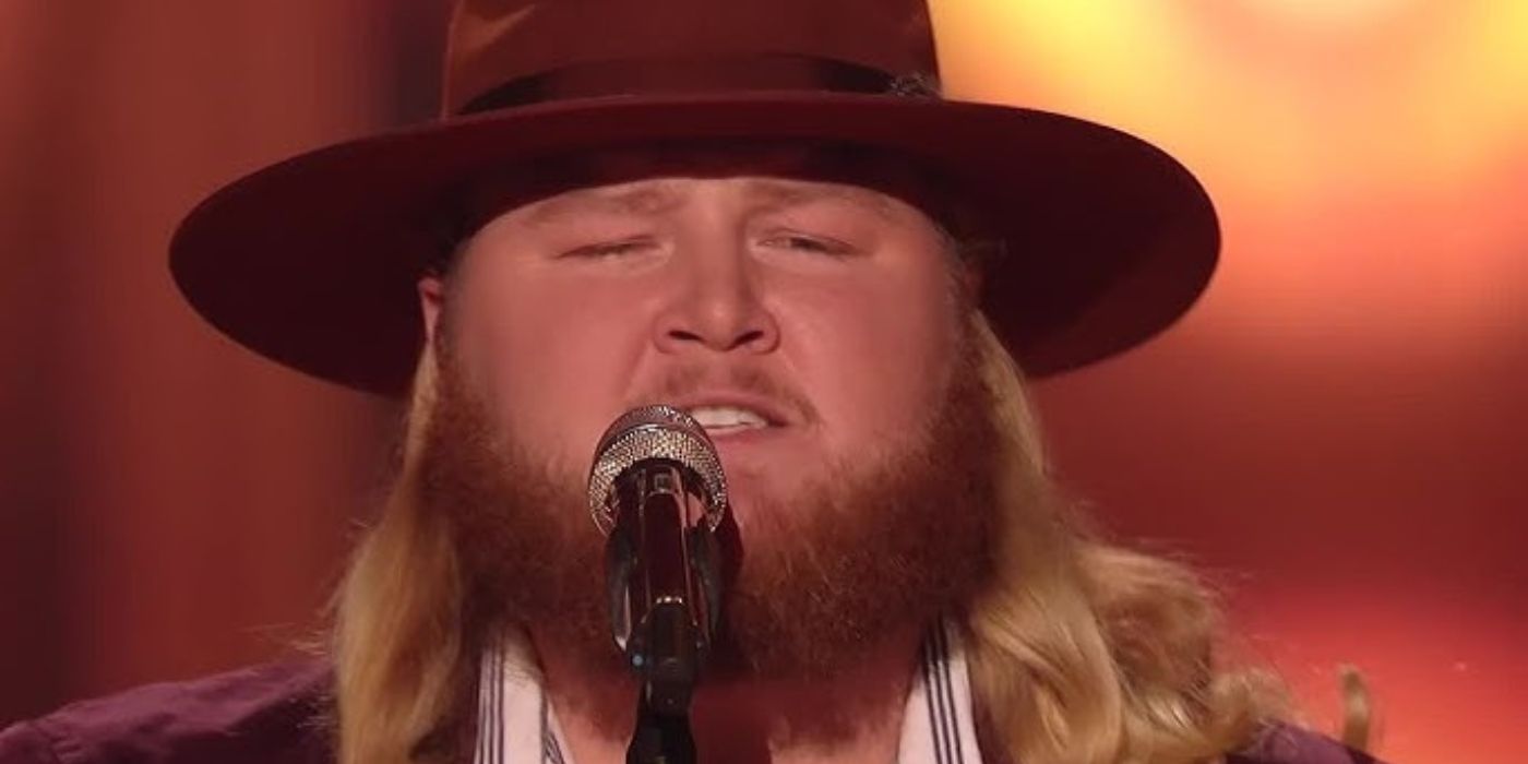 Will Moseley sings during the Top 8 on 'American Idol' Season 22.