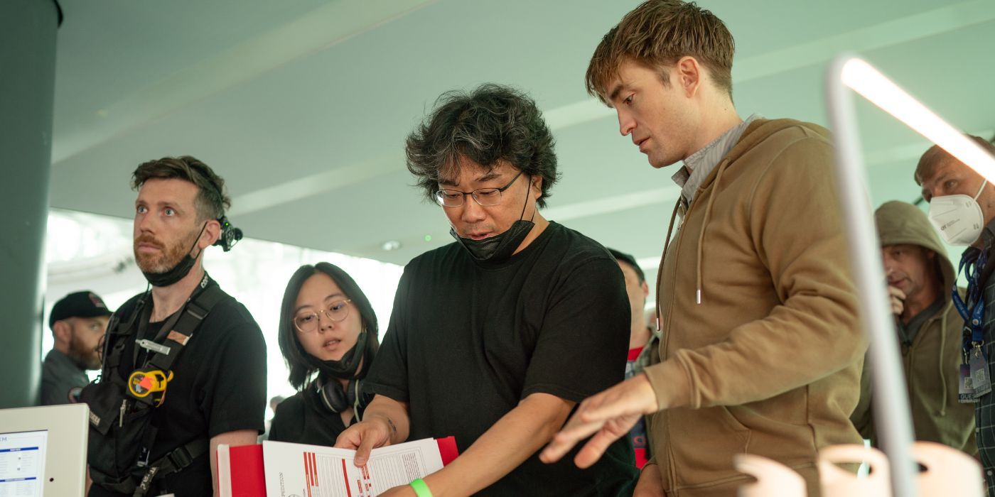 Bong Joon-ho and Robert Pattinson on the set of Mickey 17.