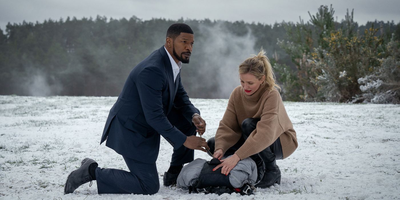 Jamie Foxx and Cameron Diaz in the snow in Back in Action.