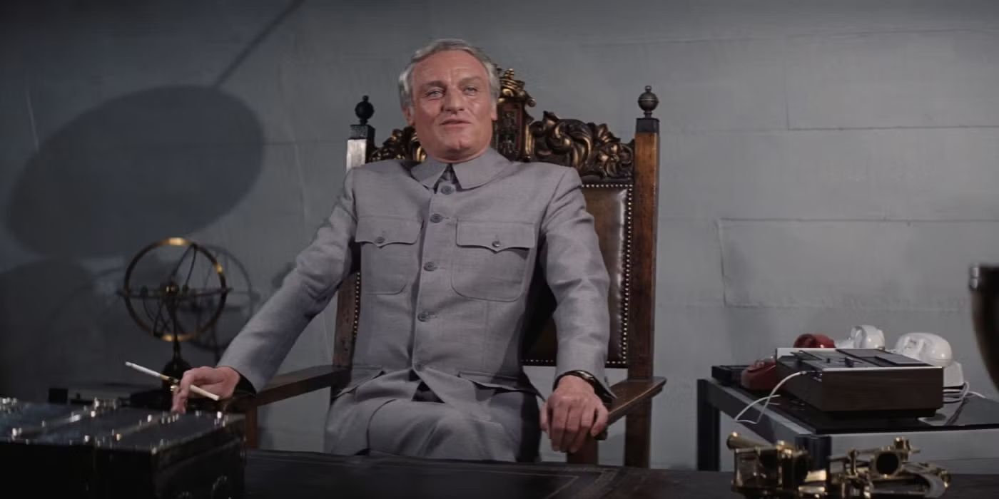 Charles Gray como Blofeld en 