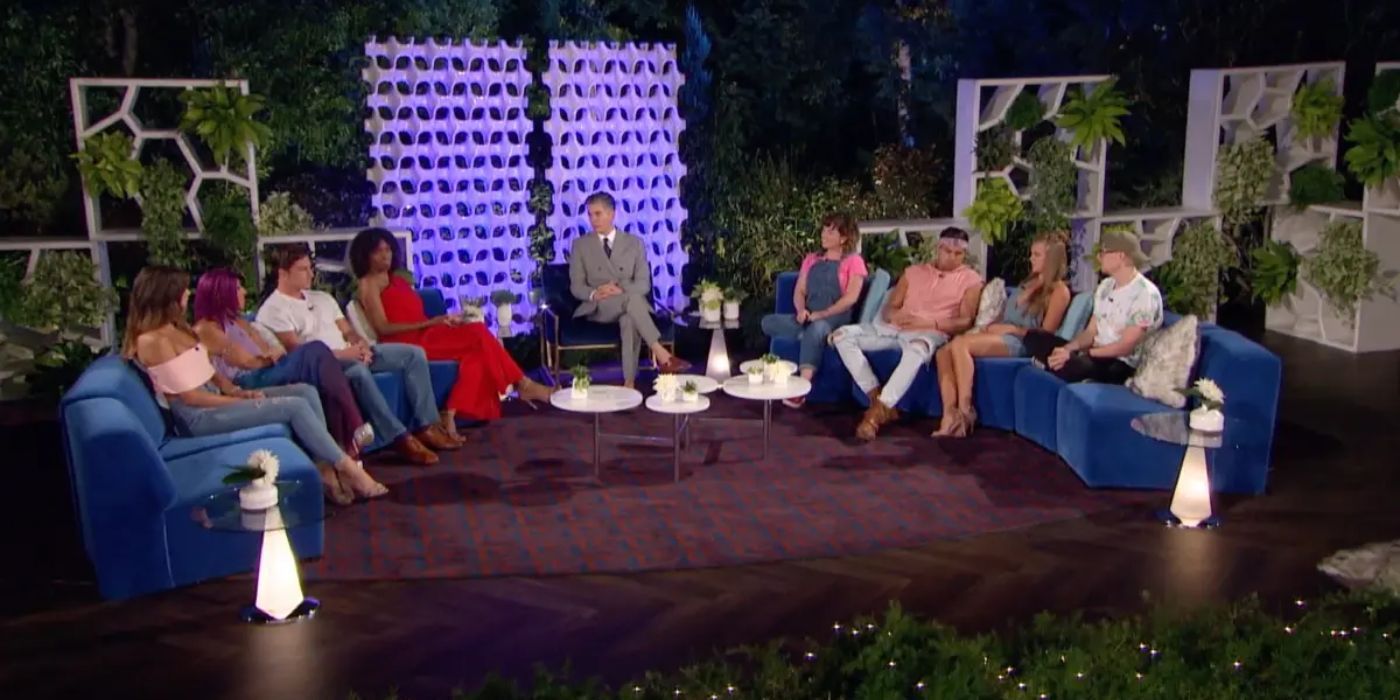 Big Brother 2 winner Dr. Will Kirby hosts the Jury Roundtable discussion.