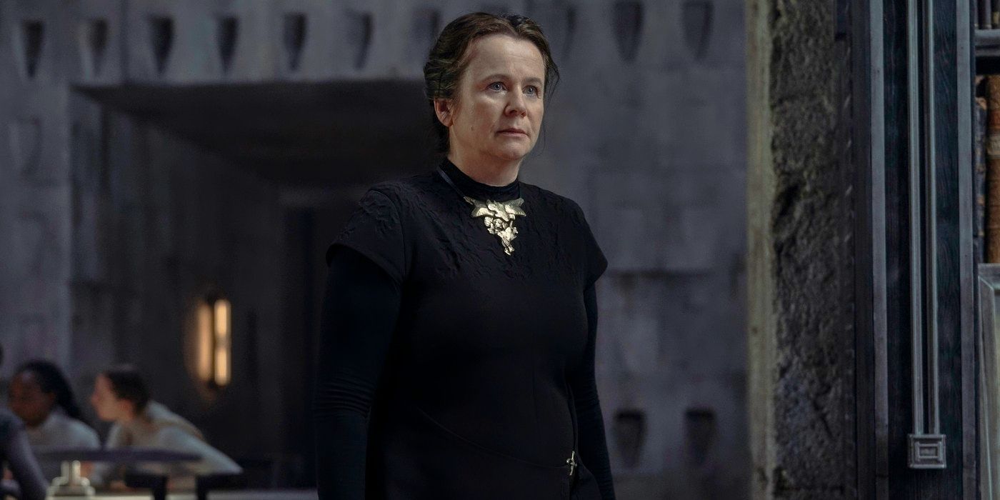 Emily Watson como Varia Harkonnen en Dune: La Profecía