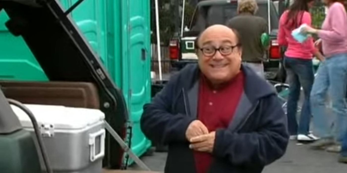 Frank Reynolds 'taking more acid' at a tailgate for the Philadelphia Eagles in 'The Gang Gets Invincible' (It's Always Sunny in Philadelphia)