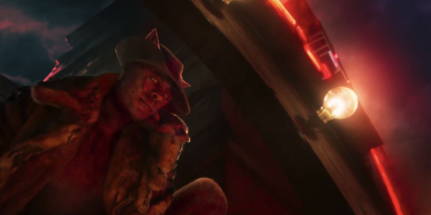 Idris Elba looking down from the rooftops as Macavity in &lsquo;Cats&rsquo;