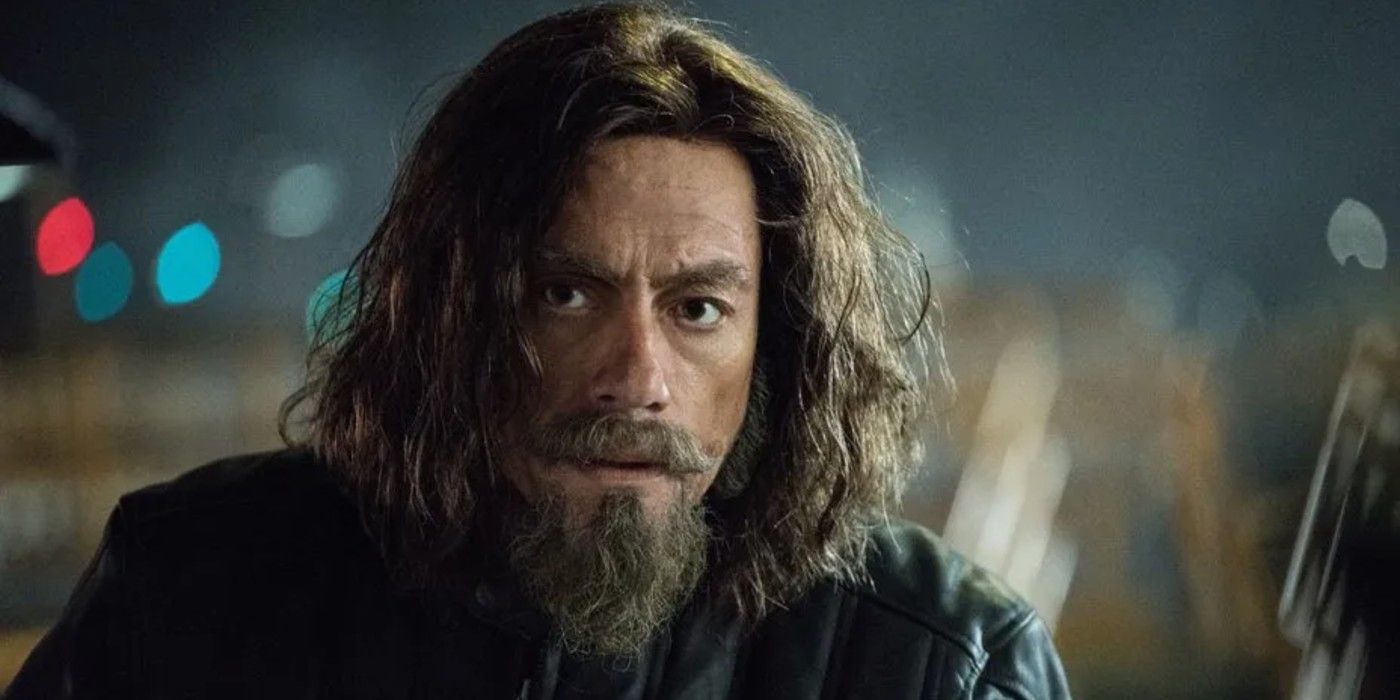 Jean-Claude Van Damme with long hair and goatee in 'Jean-Claude Van Johnson'