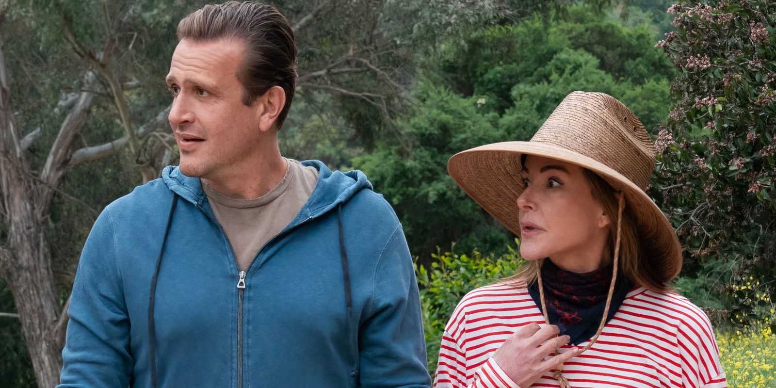 Jimmy (Jason Segel) and Liz (Christa Miller) going for a walk in Shrinking.