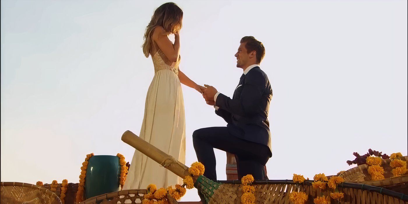 Jordan Rodgers proposes to JoJo Fletcher on The Bachelorette.