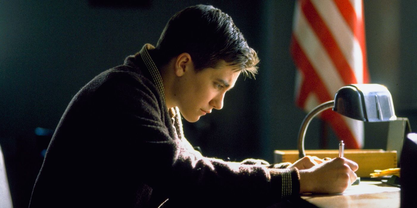 Jake Gyllenhaal in October Sky