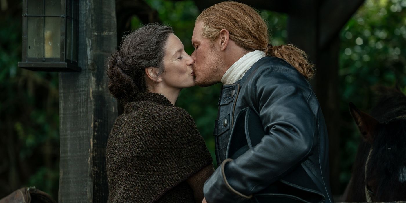 Caitriona Balfe and Sam Heughan kissing in Outlander Season 7 Episode 9.