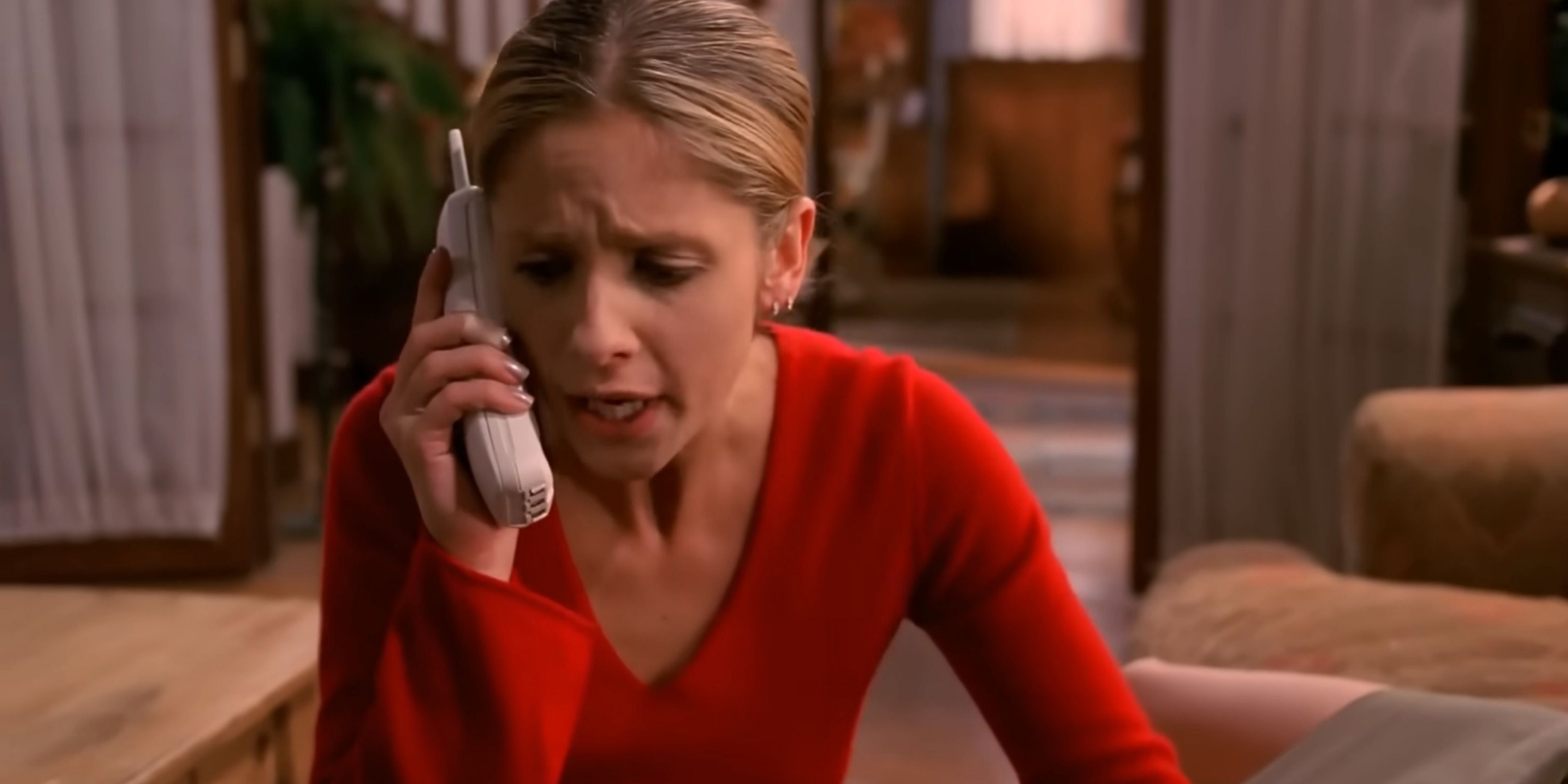 Buffy Summers calling 911 desperately to save someone, not believing this person is dead in season 5, episode 16 of Buffy The Vampire Slayer.