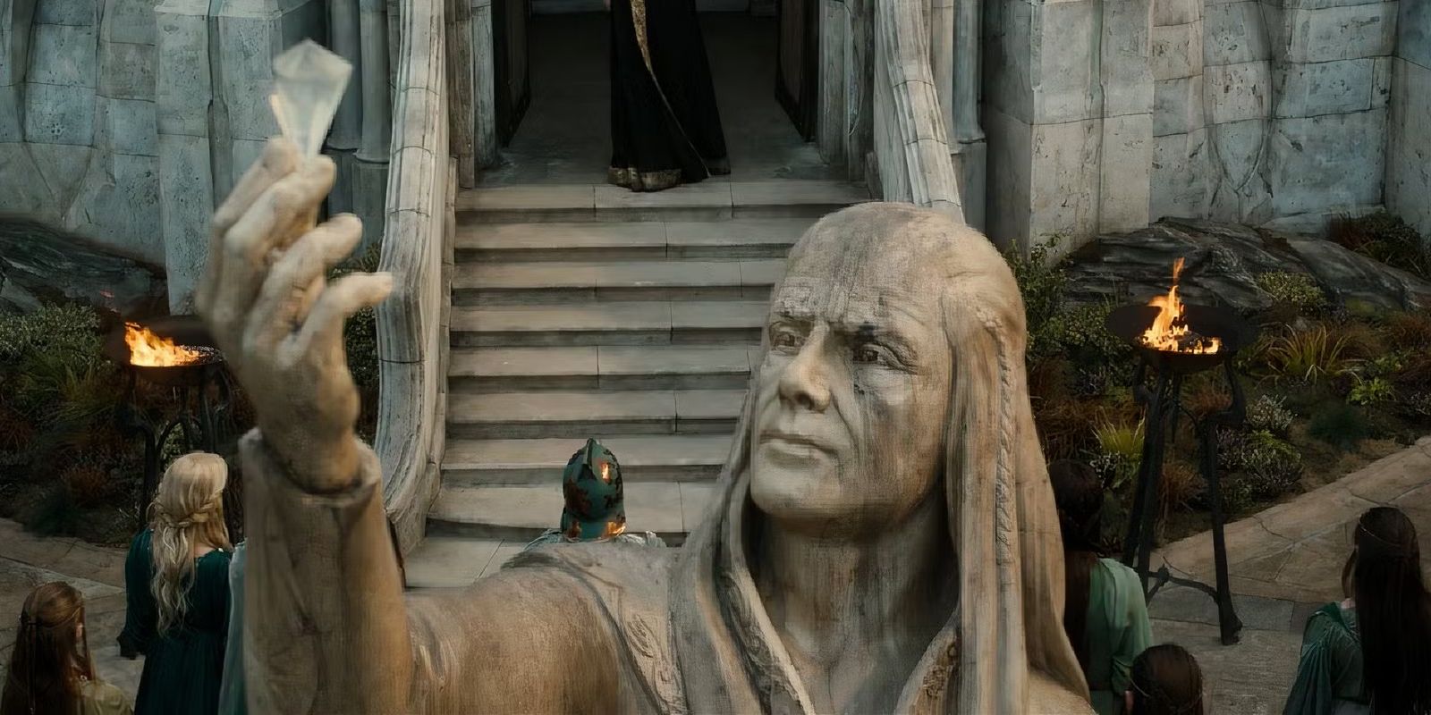 The face of Fëanor&rsquo;s statue in Eregion in The Lord of the Rings: The Rings of Power