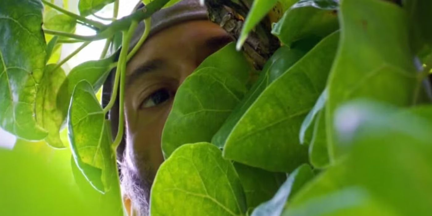 Tony Vlachos hides in his spy shack on &lsquo;Survivor: Cagayan.'