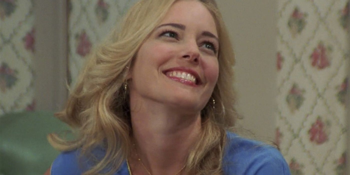 Laurie looking up smiling in That &rsquo;70s Show