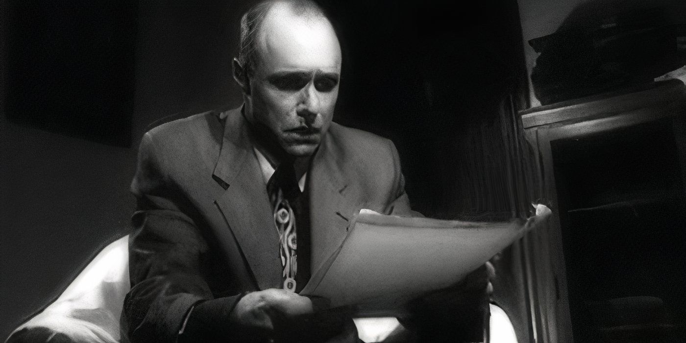 Matt Foyer as Francis Thurston reading a letter from his great-uncle in 'The Call of Cthulhu'