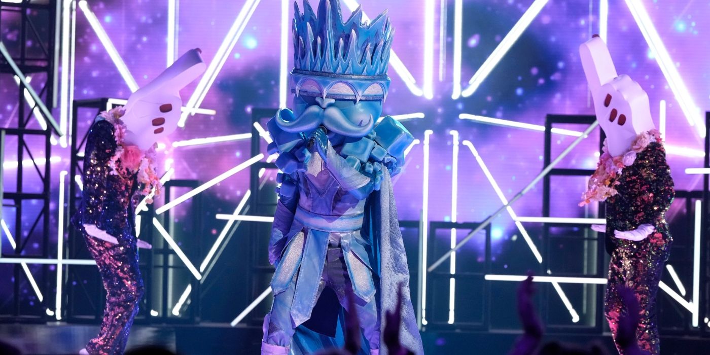 Ice King canta una canción de Miley Cyrus en la temporada 12 de The Masked Singer.