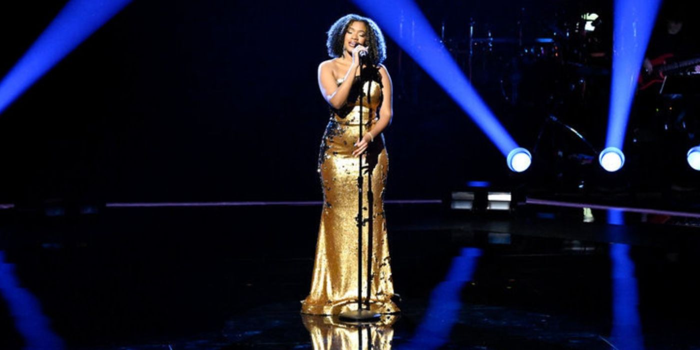 Aliyah Khaylyn performs during the Playoffs on 'The Voice' Season 26.