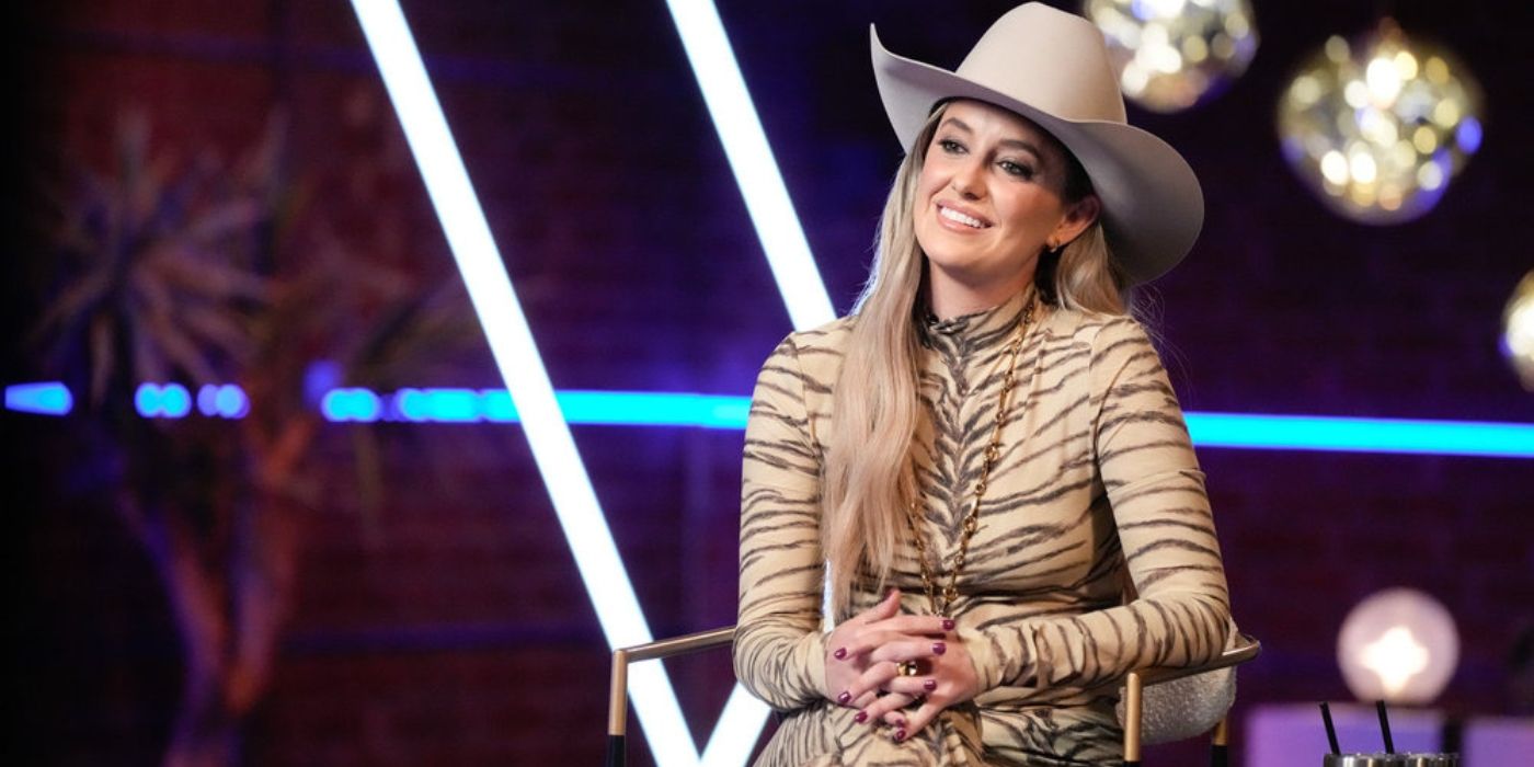 Lainey Wilson serves as Team Reba's Mega Mentor for the Playoffs on 'The Voice' Season 26.