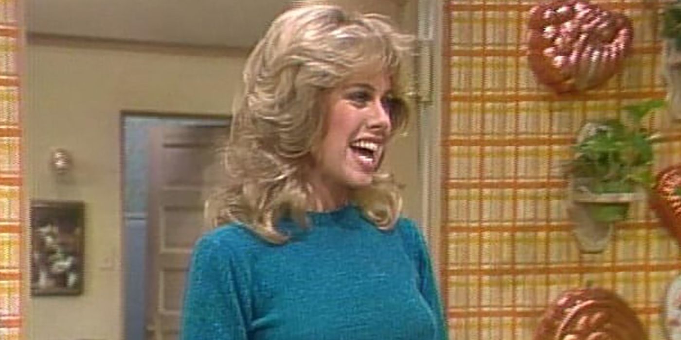 Cindy smiling in the kitchen in Three&rsquo;s Company