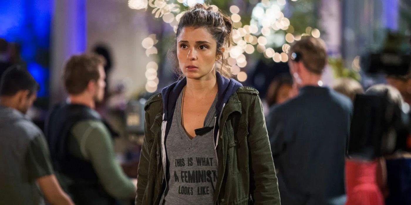 Rachel (Shiri Appleby) in a scene from &lsquo;UnREAL&rsquo;