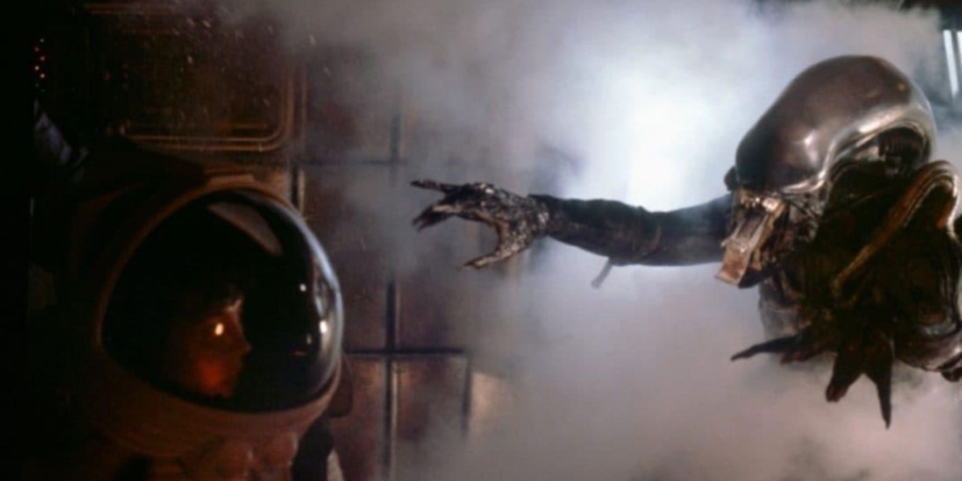 A xenomorph jumps out at Ellen Ripley (Sigourney Weaver) in 'Alien'