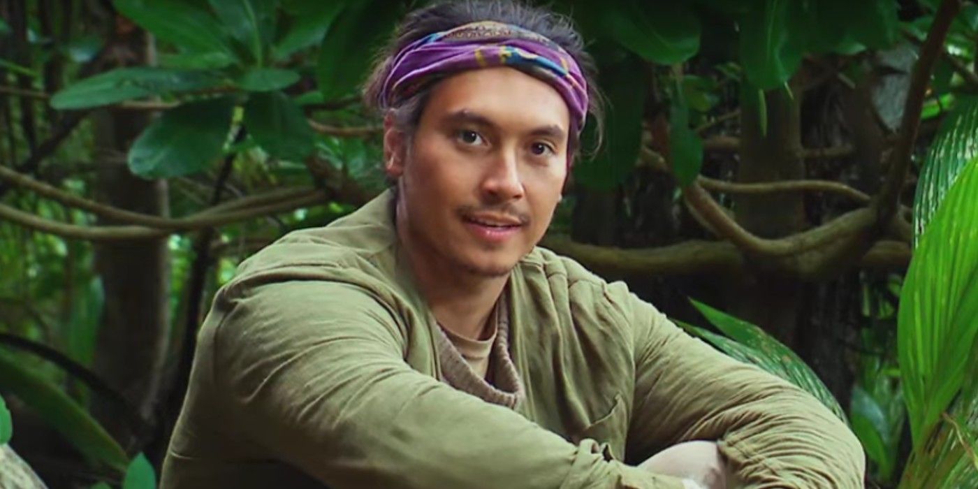 Andy Rueda talks in the jungle on Survivor 47