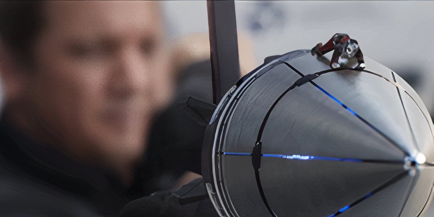 Ant-Man riding Hawkeye&rsquo;s arrow in Captain America: Civil War.