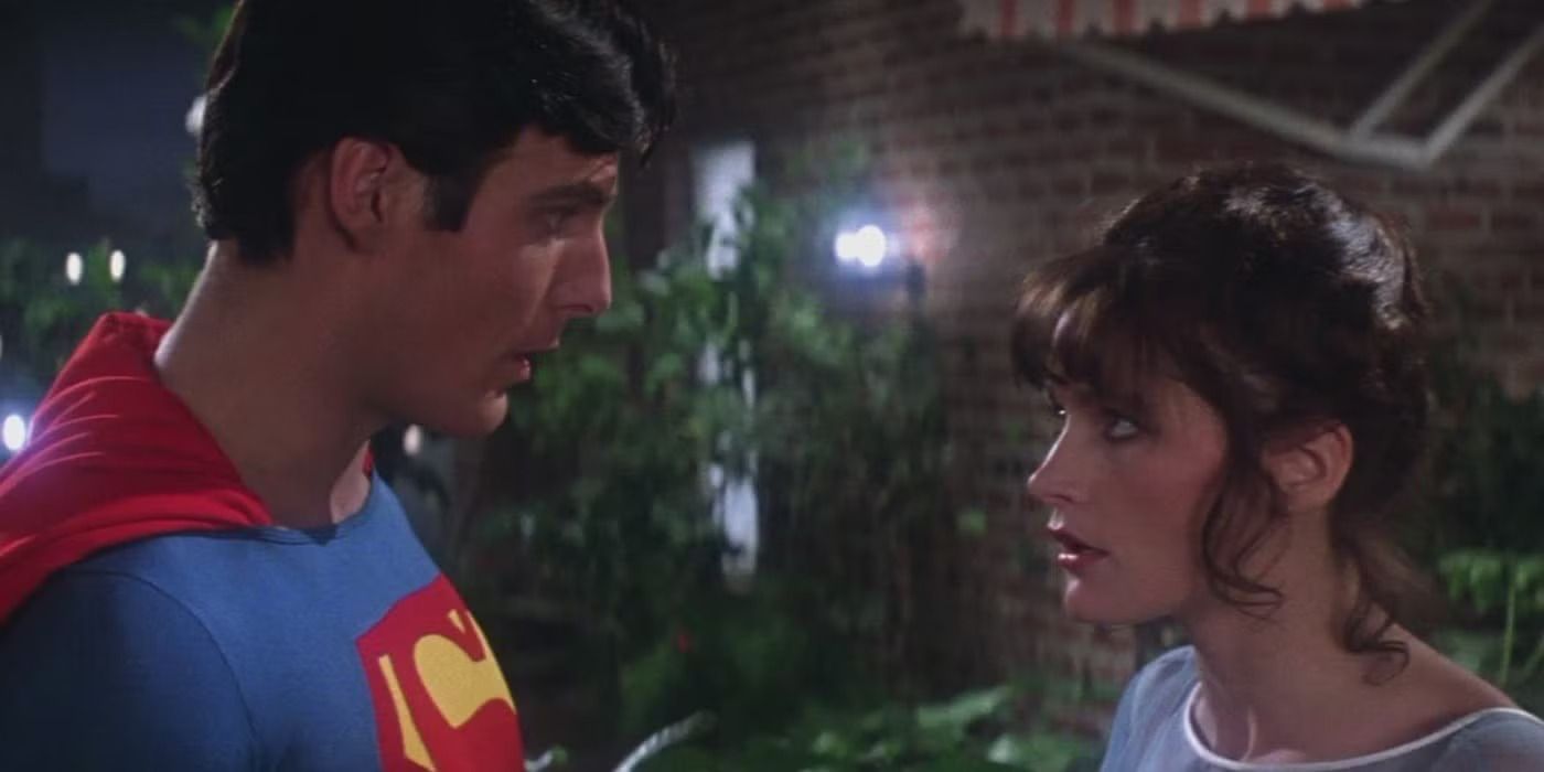 Superman and Lois looking at each other in Superman
