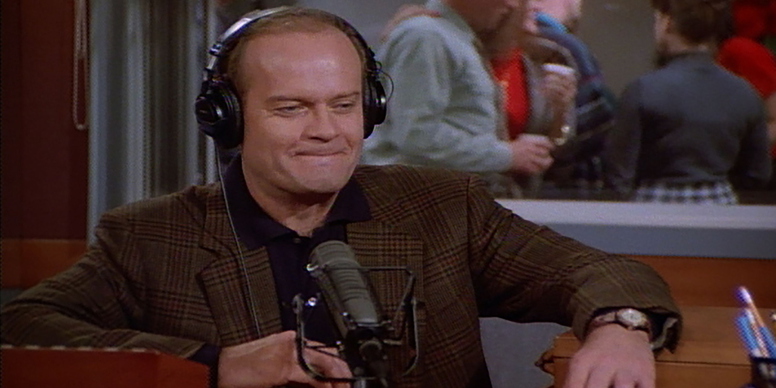 Kelsey Grammer as Frasier on the radio in &lsquo;Frasier&rsquo; Christmas special, &ldquo;Frasier Grinch&rdquo;