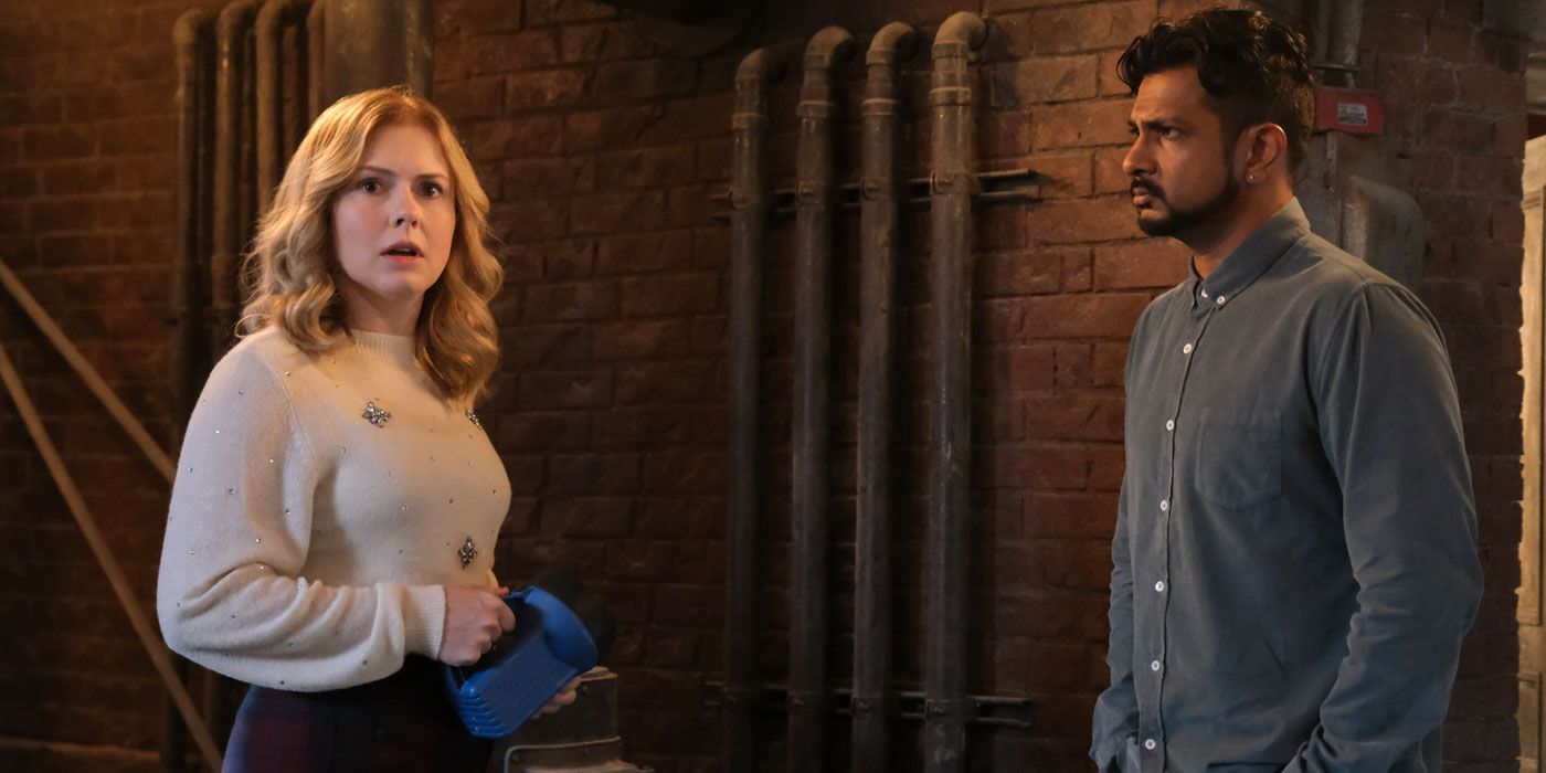 Rose McIver and Utkarsh Ambudkar in Ghosts