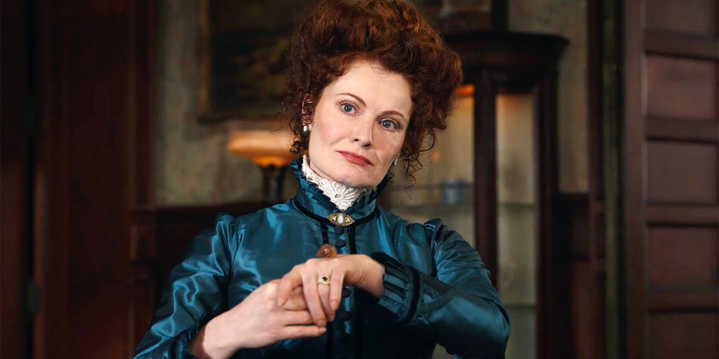 Rebecca Wisocky holding a snail in Ghosts Season 4 Episode 6