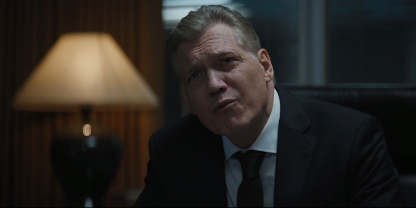 Holt McCallany in The Amateur.